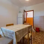 Appartamento In 41383 *