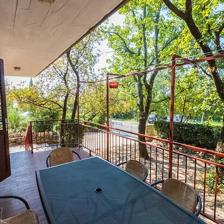 Apartment In 41383 *