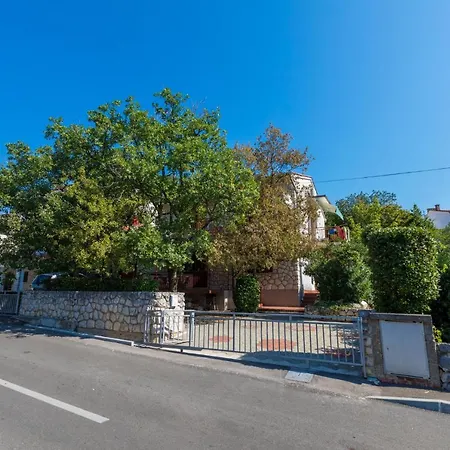 Apartment In 41383 *