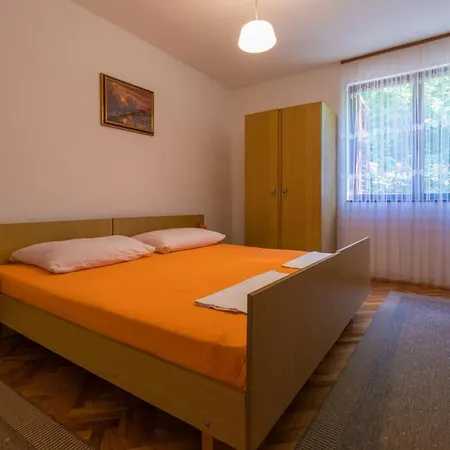 In 41383 Apartment *